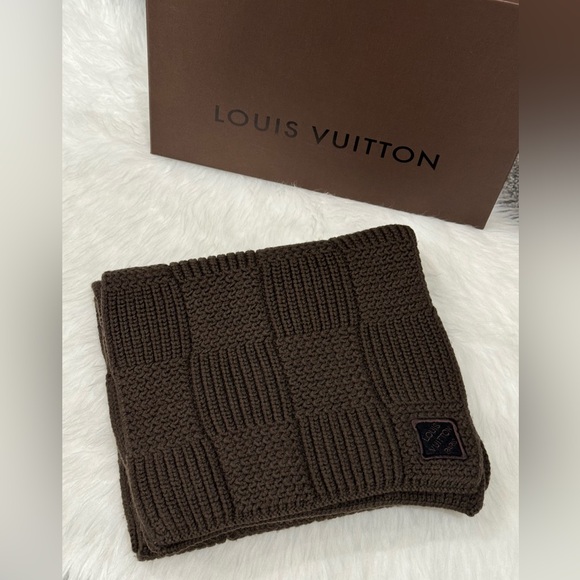 Louis Vuitton Damier Ebene Wool Scarf - Picture 6 of 13